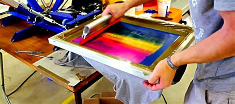 How Long Does Screen Printing Last: Exploring the Durability and Factors Affecting Its Longevity