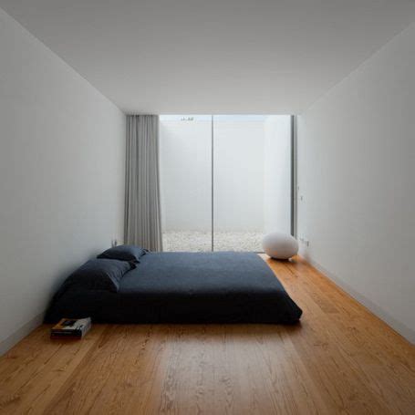   X-Factor: Home Design for Extreme Minimalists!